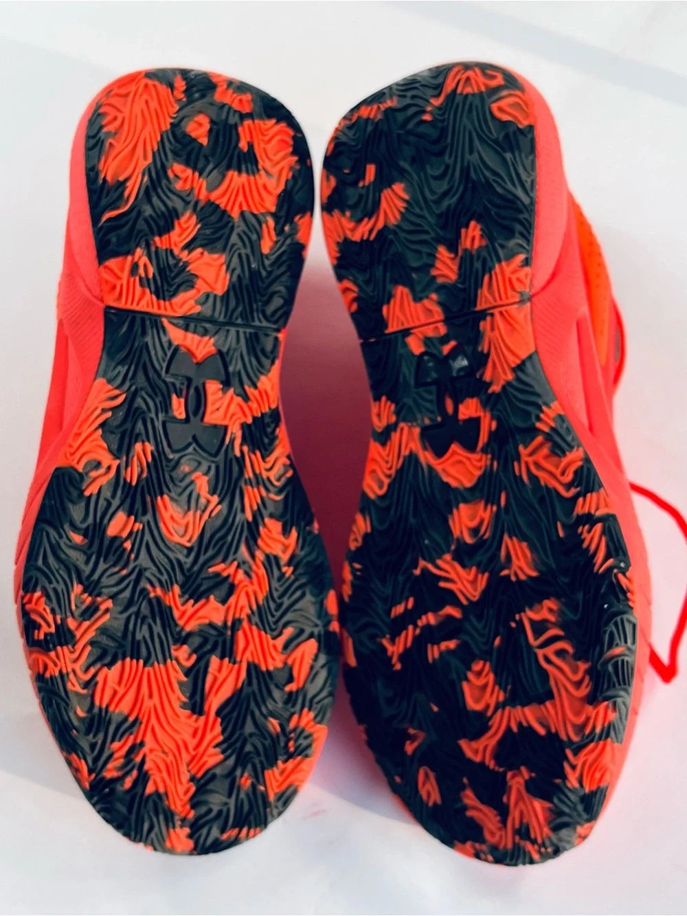 Under Armour Hovr bright neon